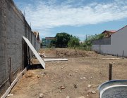 13ª CASA EM RESIDENCIAL CENTRO DA SERRA- SERRA 